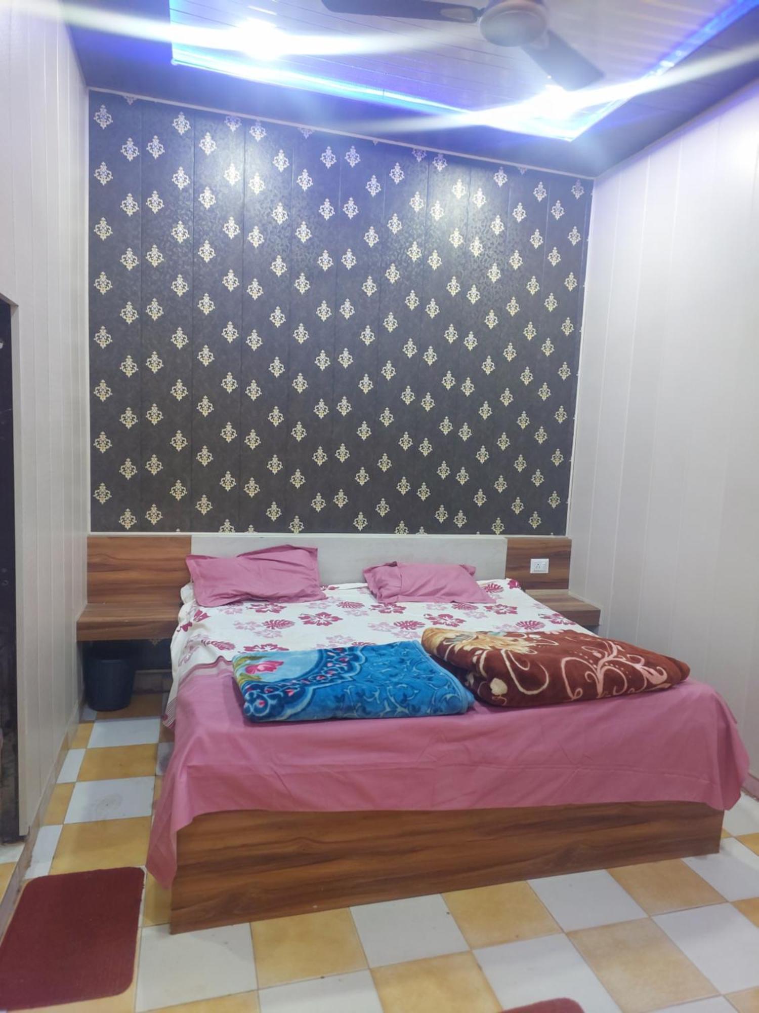 Kanti Devi Seva Sadan 马图拉 外观 照片